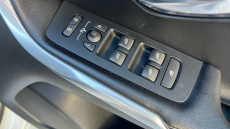 Volvo V40 T2 [122] R DESIGN Pro 5dr Geartronic Petrol Hatchback